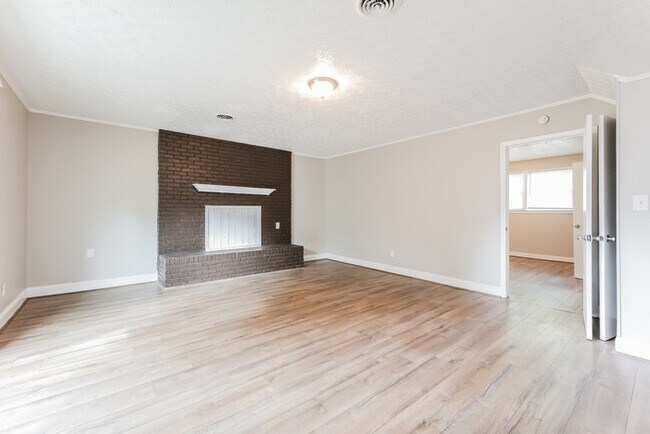 Building Photo - Gorgeous 3 Bedroom in Simpsonville!
