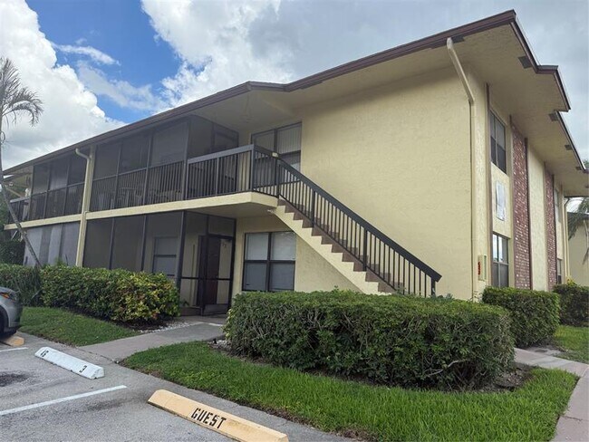 Foto del edificio - 10027 Winding Lake Rd