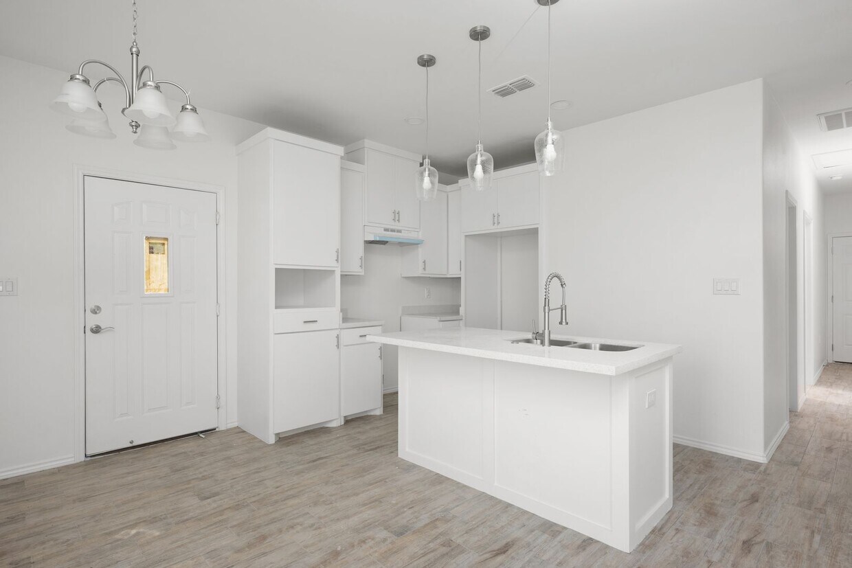 2210 E Valley Cir Unit A, La Feria, TX 78559 Room for Rent in La Feria, TX