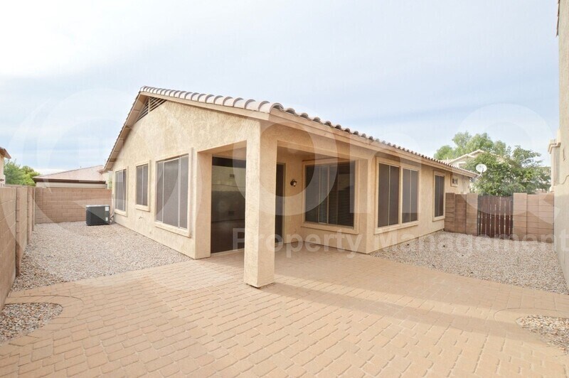 Foto del edificio - 9223 E Keats Ave