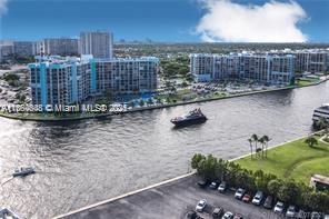 Primary Photo - 3800 S Ocean Dr