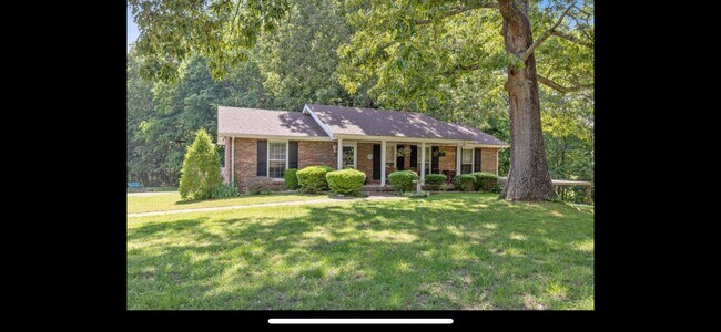 Building Photo - 1820 Whispering Hills Trl