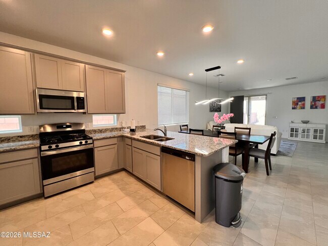 Building Photo - 7912 S Bonanza Park Dr