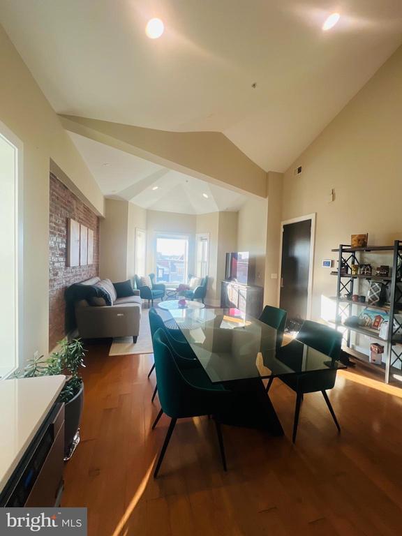 Foto del edificio - 3517 13th St NW