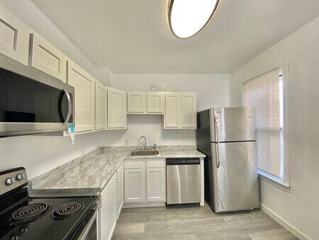 Foto del edificio - 817 Anaheim St