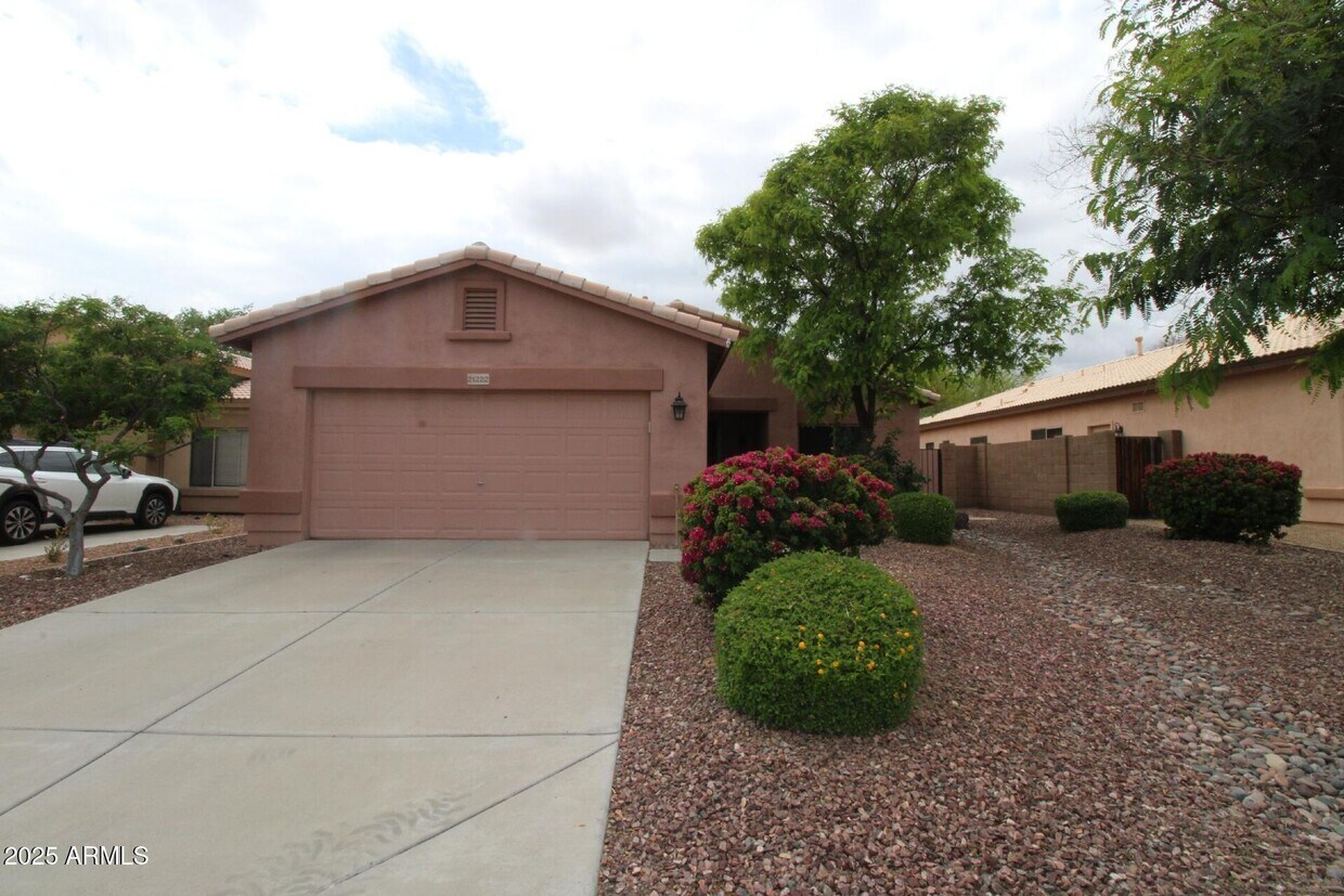 Primary Photo - 21222 N 94th Ln