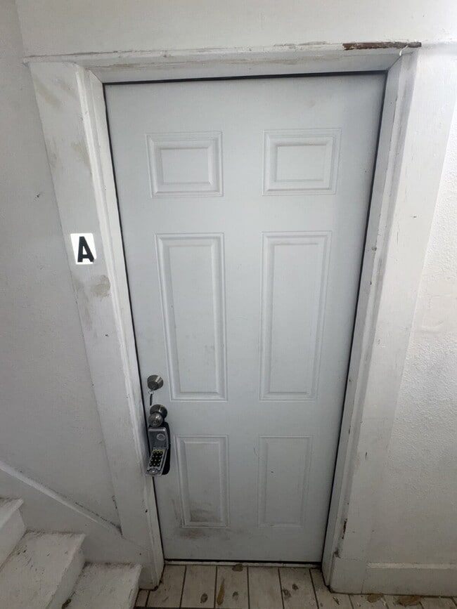 Foto del edificio - 207 S Clarence St