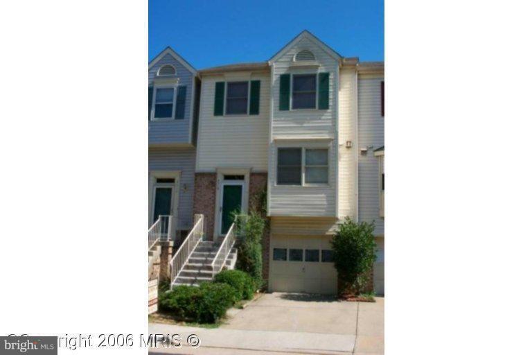3719 Roxbury Ln, Alexandria, VA 22309 Townhome Rentals in Alexandria