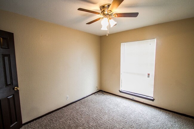 Foto del edificio - Your Family Home Near Dowtown