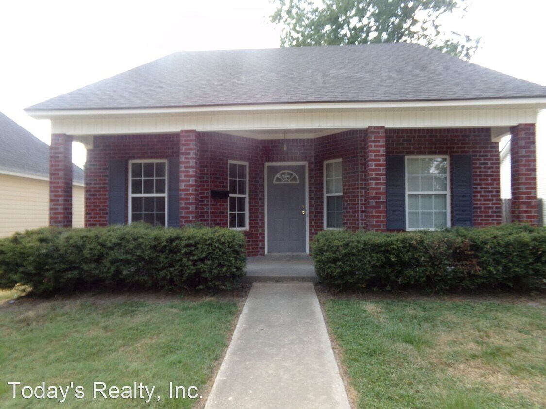 3 br, 2 bath House 901 Cook Street House for Rent in Ruston, LA