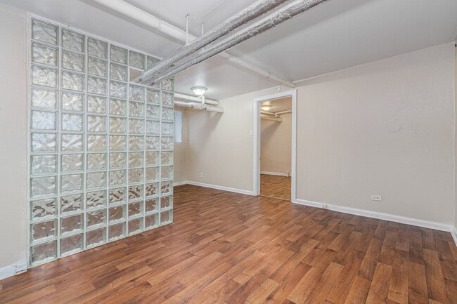 Foto del edificio - 1030 N Pearl St