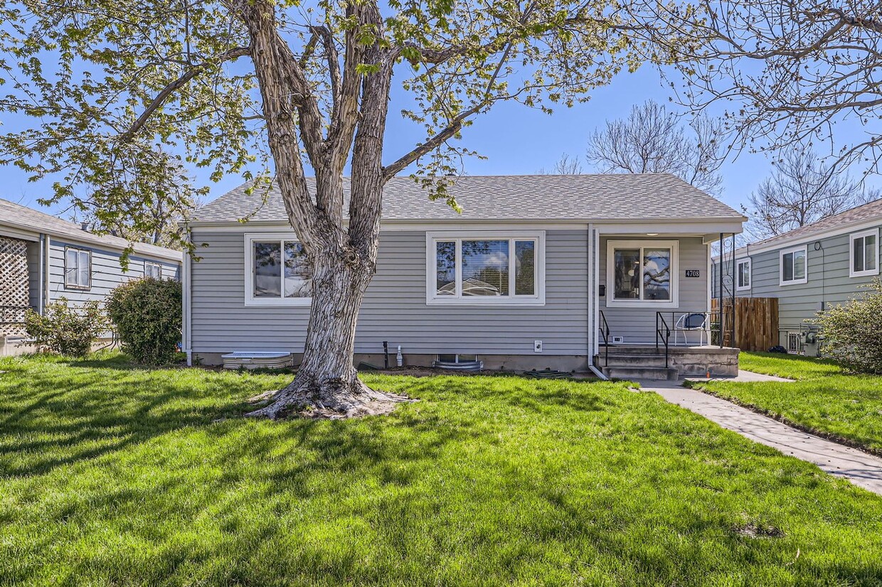 Primary Photo - Bright, Modern Living in the Heart of Berk...