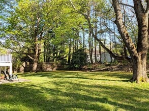 Building Photo - 43 Linwood St