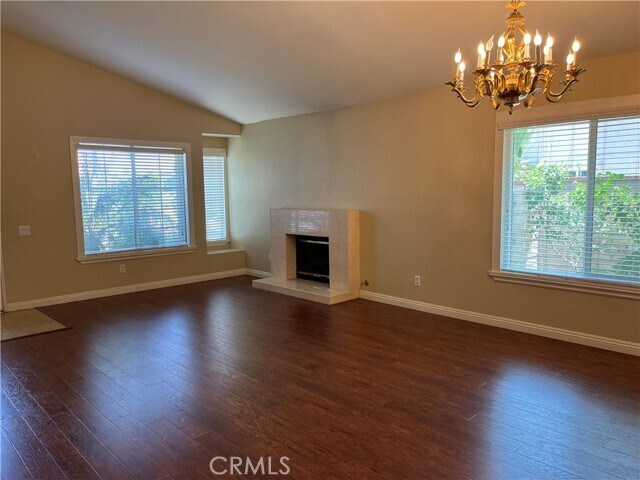 Foto del edificio - 611 Silver Bridle Rd