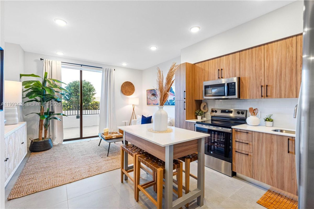 Foto del edificio - 208 N Federal Hwy