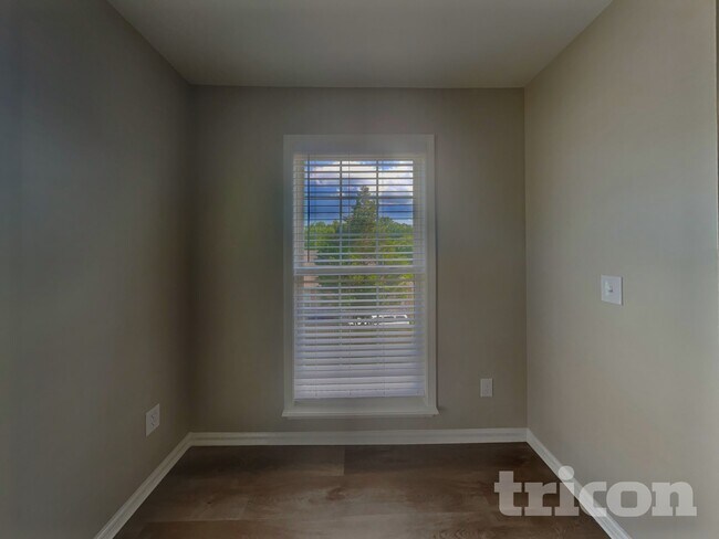 Foto del edificio - 131 Overlook Pl