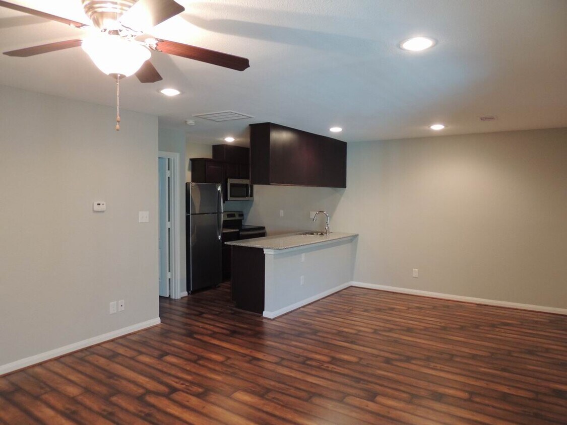 Photo - 5333 Richmond Ave. (Houston, TX)