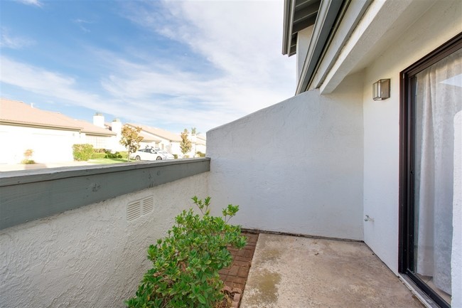 Foto del edificio - 1007 Howard Ave