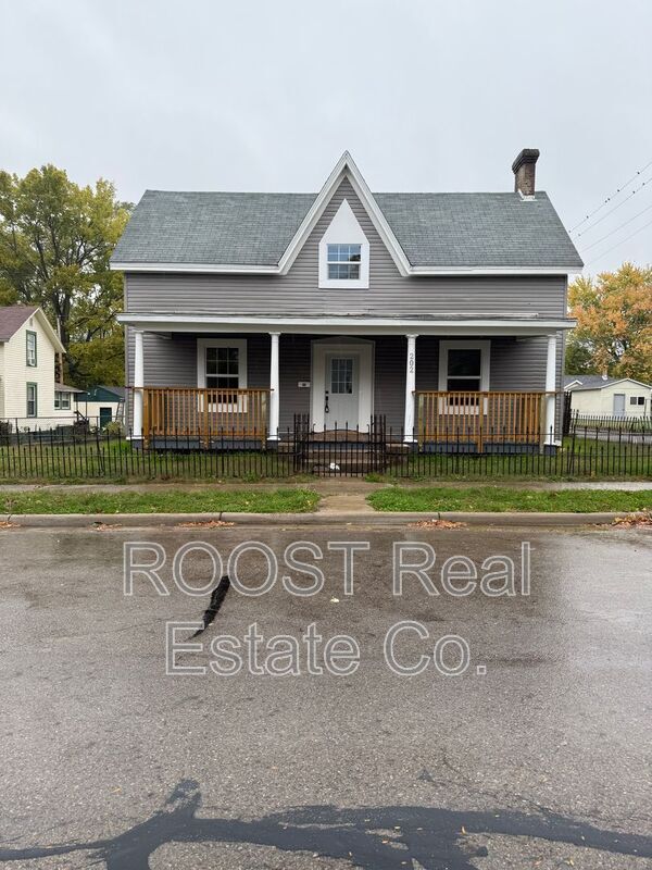 Foto principal - 202 W Ward St