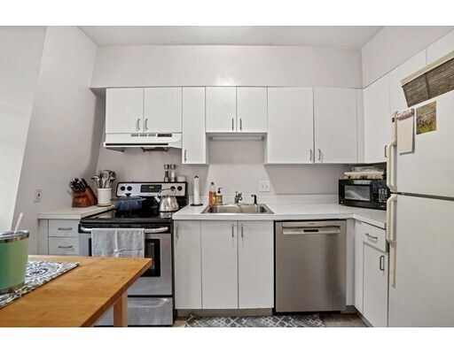 Building Photo - 39 Dwight St