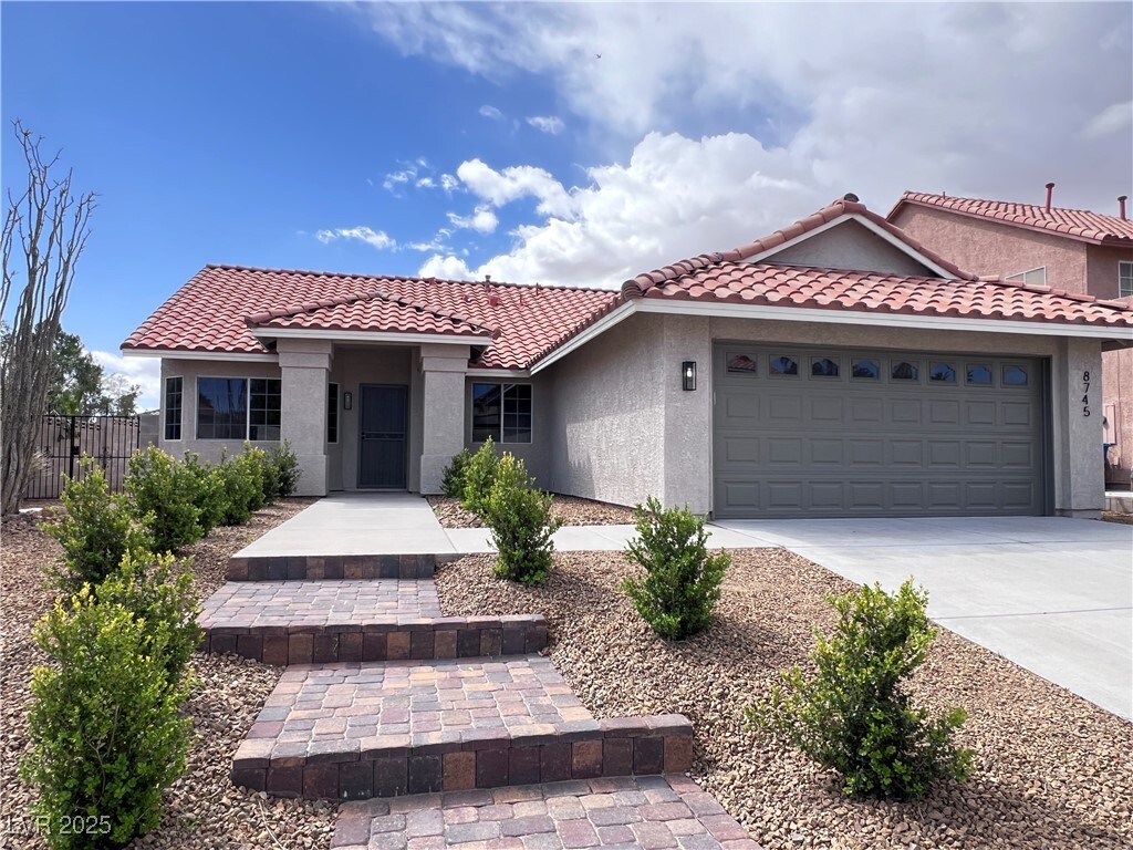 Building Photo - 8745 Point Kathy Cir