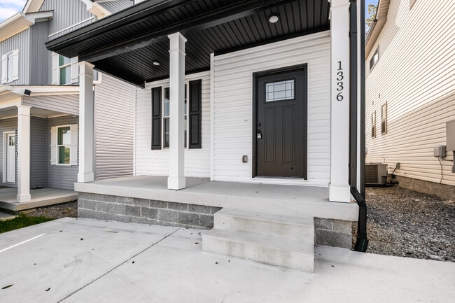 Building Photo - 1336 Plum St