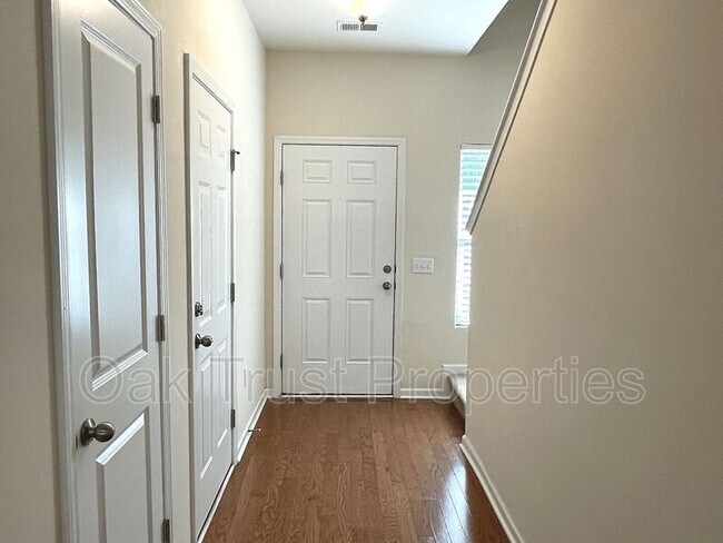 Building Photo - 3329 Conservancy Ln