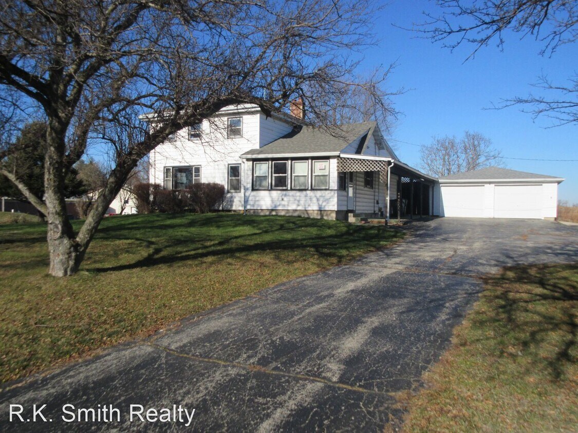 Primary Photo - 3 br, 1.5 bath House - 2903 E. HWY 59