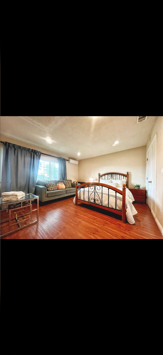 Foto del edificio - 616 N Eileen Ave