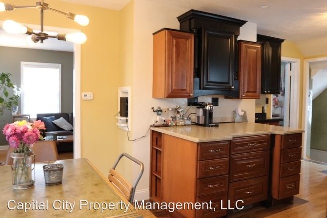 Building Photo - 3 br, 1.5 bath House - 1215 Leland Ave.