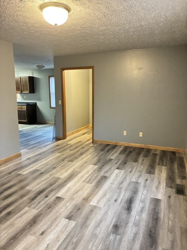 Family Room View 2 - 1940 Ash St