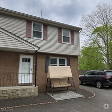 Building Photo - 18 Talmage Ave