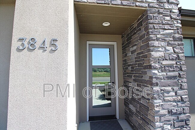 Foto del edificio - 3845 S Eckert Rd