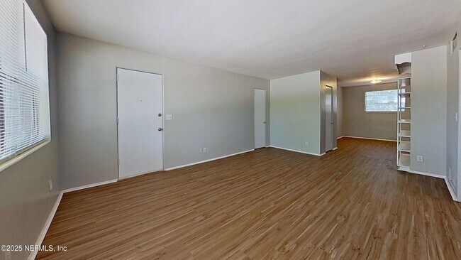 Foto del edificio - 3034 Belden St