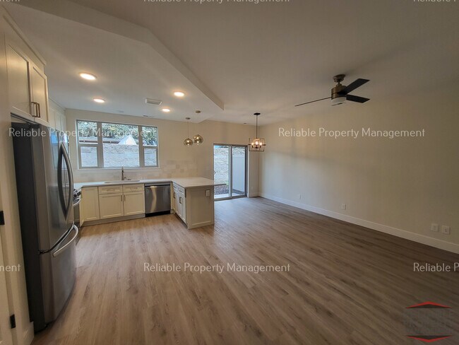 Foto del edificio - 487 Easy St