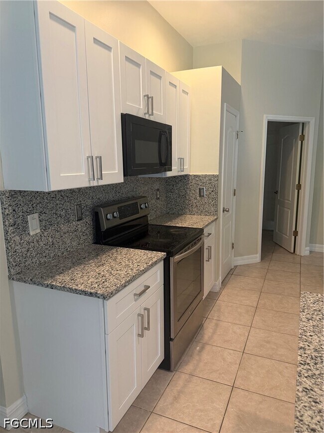 Foto del edificio - 614 SW 57th St