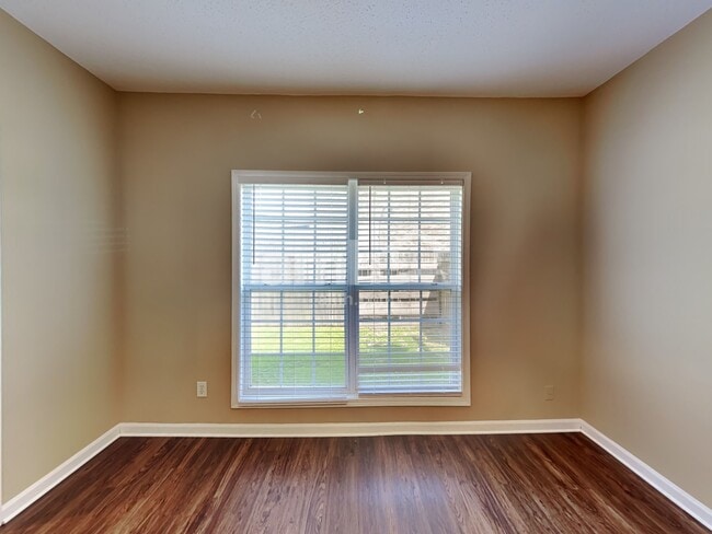 Building Photo - 3083 Newtons Crest Cir