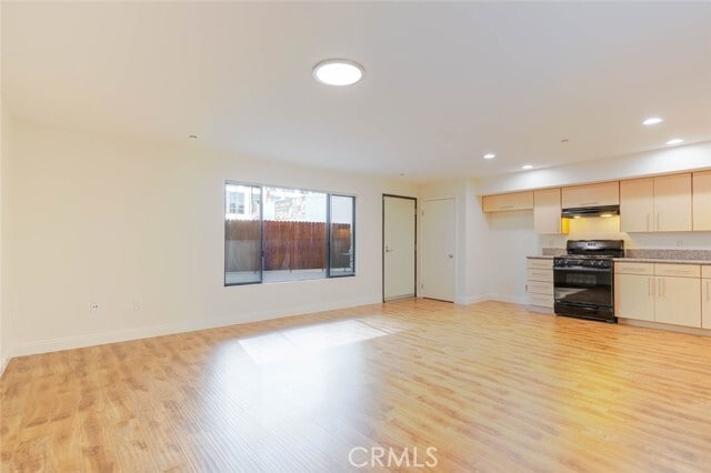 Foto del edificio - 1466 Tamarind Ave