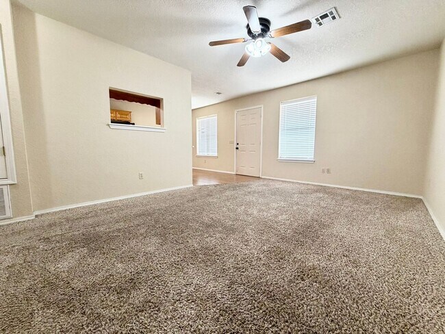 Foto del edificio - ***508-A NW 5 Street***