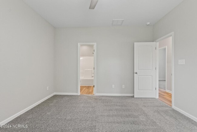 Building Photo - 704 Harney St