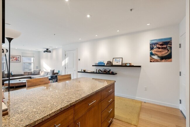 Foto del edificio - 7 Miner St