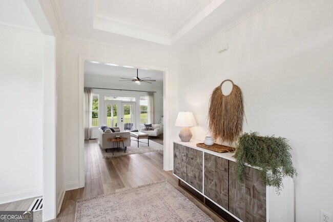 Foto del edificio - 524 Forrest Ave