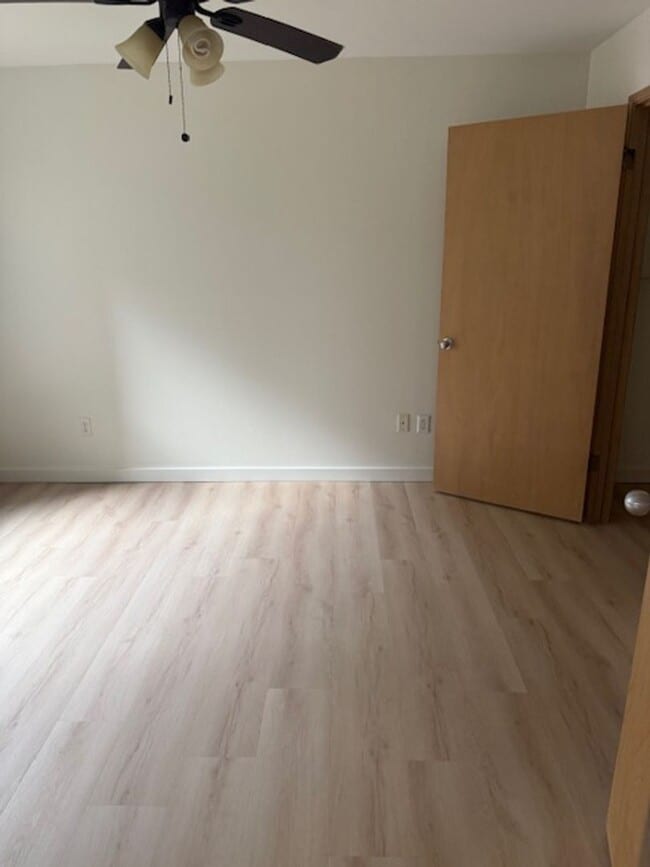 Building Photo - Ground floor Kahului Ikena unit