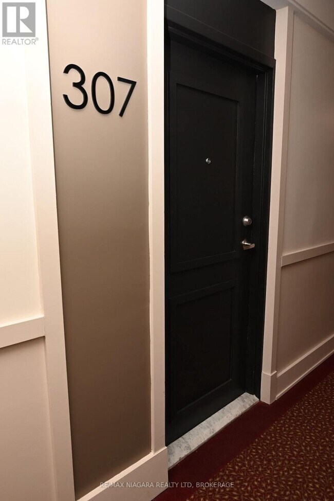 Photo du bâtiment - 6400 Huggins St