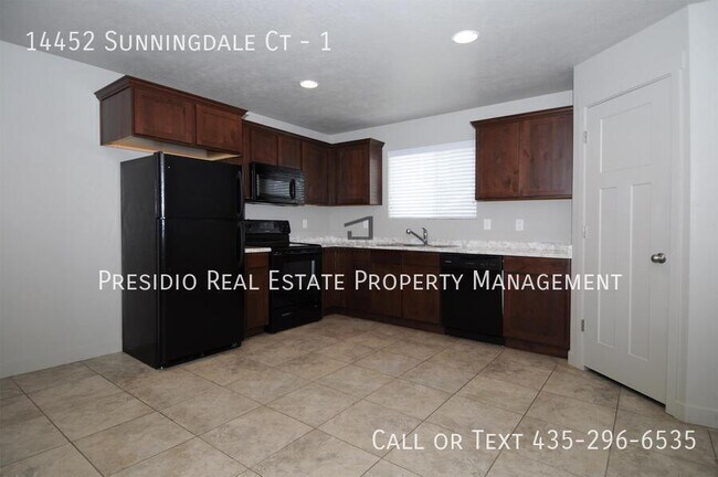 Foto del edificio - 14452 Sunningdale Ct