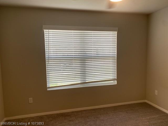 Building Photo - 8125 Dogwood Dr