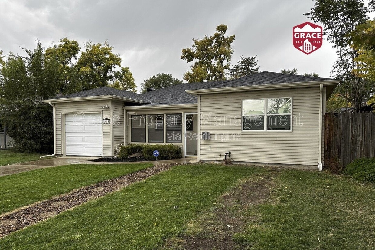 Photo - 1685 Yukon Street