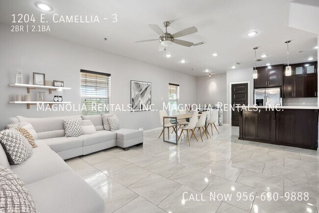 Foto del edificio - 1204 E. Camellia-3