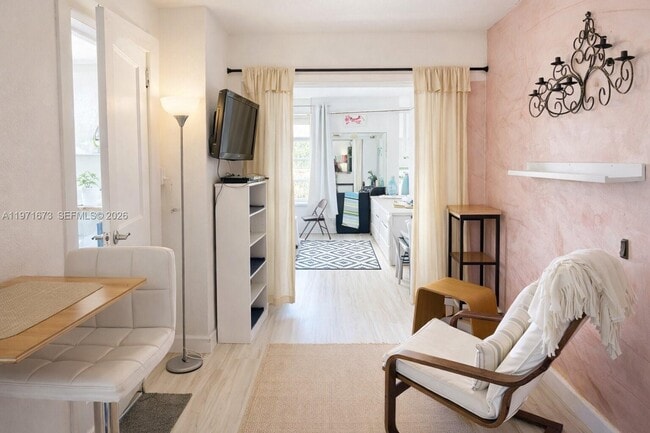 Foto del edificio - 428 SW 9th St