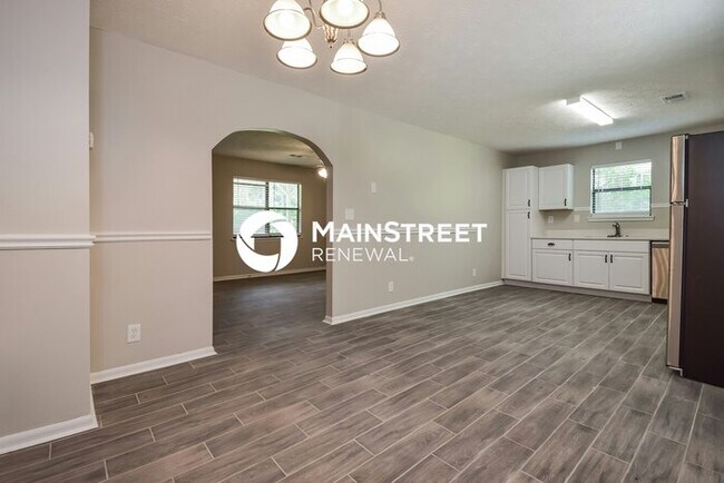 Foto del edificio - 3 Bedroom Pet-Friendly Home in Snellville, GA with Main Street Renewal